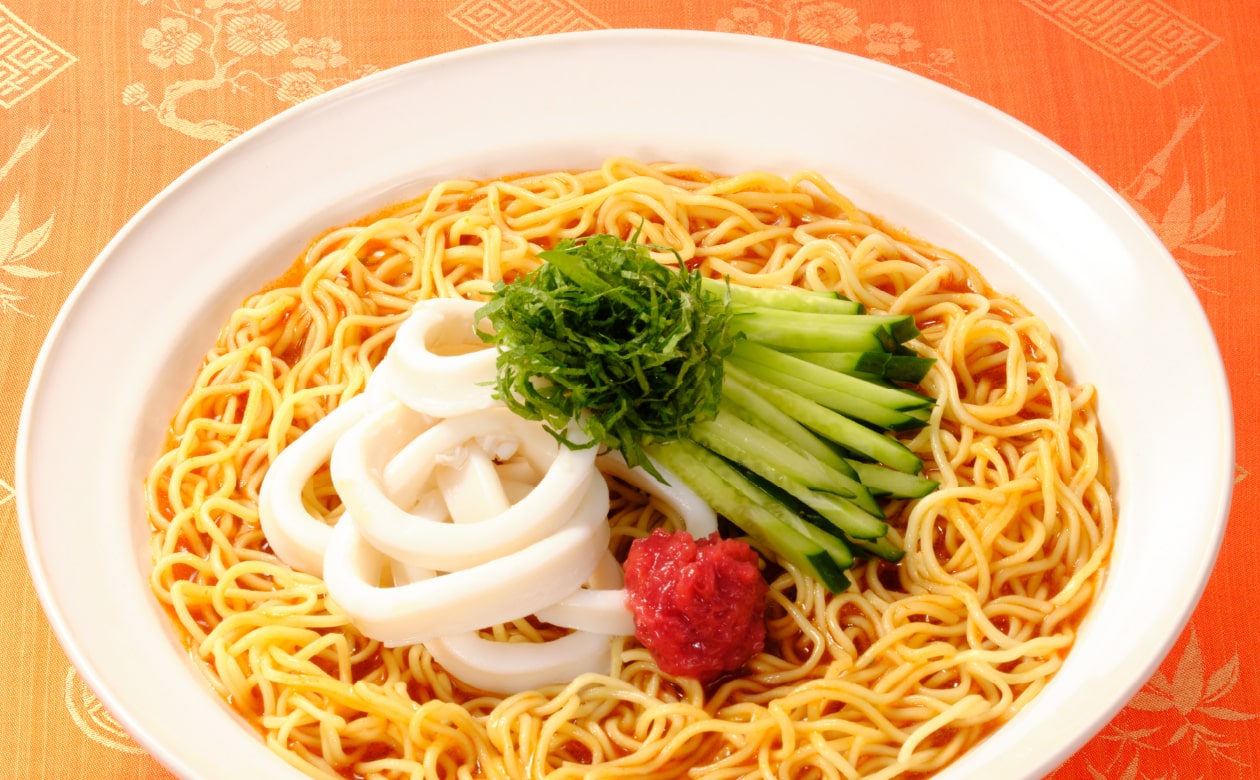 イカと大葉の梅風味冷やし酸辣湯麺