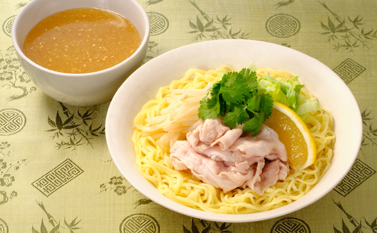 エスニック風冷製塩豚つけ麺